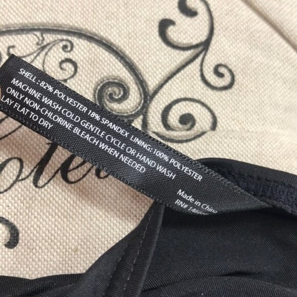 🔥HP🔥 Kimi and Kai Bella One-Piece Maternity Swimsuit - Picture 7 of 8